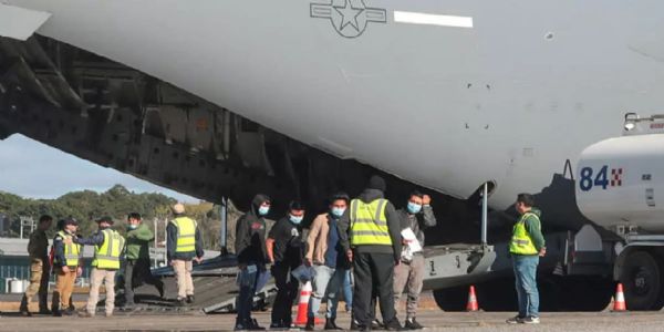 अमेरिका से डिपोर्ट किए गए नेपाली नागरिक