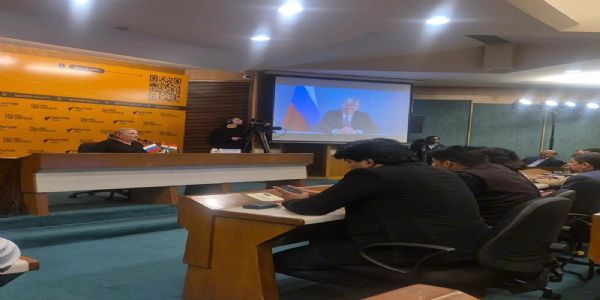 गुरुवार को शुरू हो रही रूसी राष्ट्रपति पुतिन की भारत यात्रा से पहले क्रेमलिन के प्रवक्ता दिमित्री पेस्कोव ने वीडियो लिंक के माध्यम से भारतीय पत्रकारों के साथ एक प्रेस वार्ता में इसकी पुष्टि की। गुरुवार को शुरू हो रही रूसी राष्ट्रपति पुतिन की भारत यात्रा से पहले क्रेमलिन के प्रवक्ता दिमित्री पेस्कोव ने वीडियो लिंक के माध्यम से भारतीय पत्रकारों के साथ एक प्रेस वार्ता में इसकी पुष्टि की।