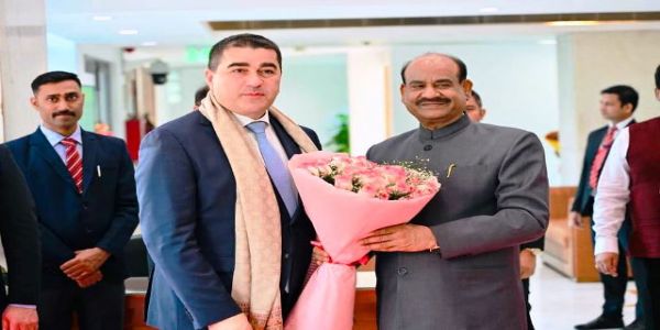 लोक सभा अध्यक्ष ओम बिरला और जॉर्जिया की संसद के चेयरमैन शाल्व पापुआश्विली मंगलवार को मुलाकात के दौरान लोक सभा अध्यक्ष ओम बिरला और जॉर्जिया की संसद के चेयरमैन शाल्व पापुआश्विली मंगलवार को मुलाकात के दौरान