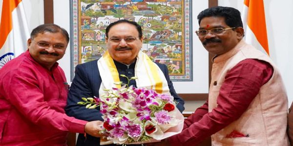 रायपुर :  सांसद पांडेय ने दी भाजपा राष्ट्रीय अध्यक्ष जेपी नड्डा को जन्मदिन की बधाई