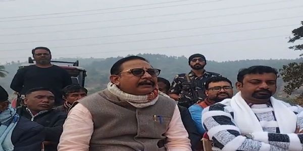 विकास बनाम भ्रष्टाचार की जंग, बाघमुंडी से भाजपा का हमला