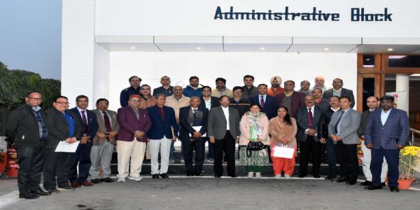 आईवीआरआई में यूजी विद्यार्थियों का ओरिएंटेशन, ‘परफेक्शन में गर्व’ का दिया संदेश