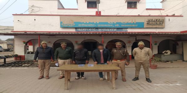 लूट करने वाले गिरोह के दो सदस्य गिरफ्तार, नगदी व दो मोबाइल फोन बरामद