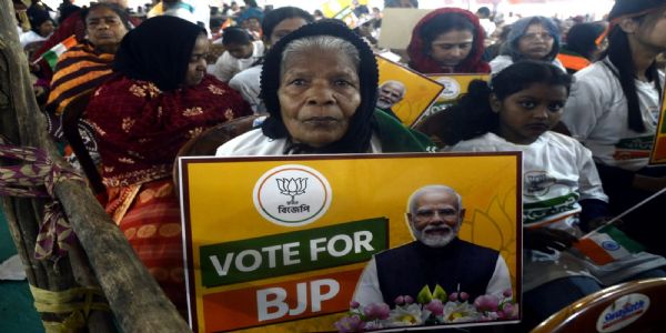 नदिया में कोहरे ने बिगाड़ा पीएम मोदी का कार्यक्रम, कोलकाता से दिया वर्चुअल संदेश