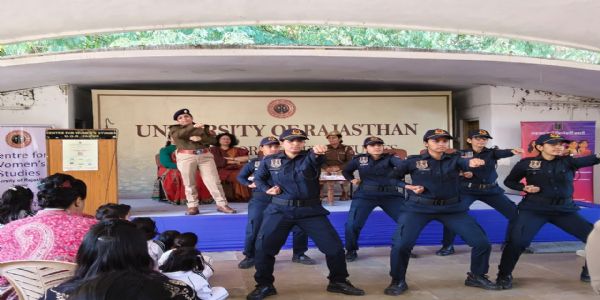 जागरूकता सत्र का आयोजन कर माताओं और बच्चों ने सीखाएं आत्मरक्षा के गुर