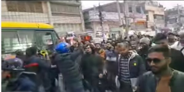 वीरगंज में बांग्लादेश के विरोध में प्रदर्शन