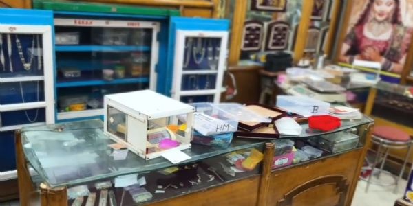 बिहार के गैंग ने भुरकुंडा से उड़ाए करोड़ के जेवर