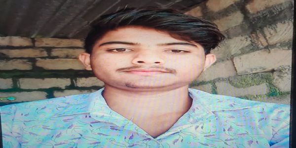 बेकाबू ट्रक की टक्कर से बाइक सवार जीजा-साली की मौत