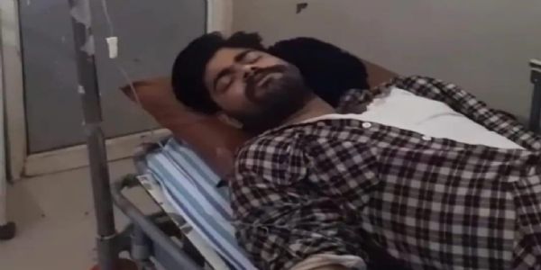 घर के बाहर खड़े अस्पताल संचालक के बेटे को मारी गोली, हमलावर फरार