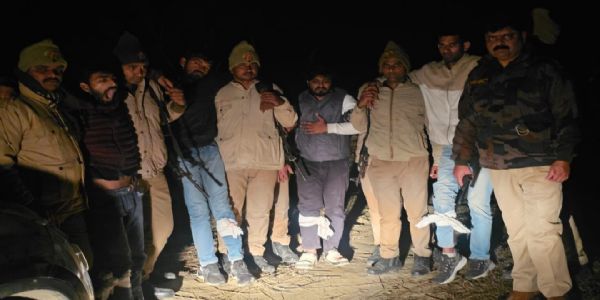 आयुष हत्याकांड, तीन शूटर समेत चार बदमाश मुठभेड़ में गिरफ्तार