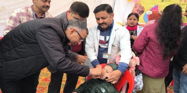 कठुआ में 580 बूथों पर पल्स पोलियो टीकाकरण अभियान शुरू