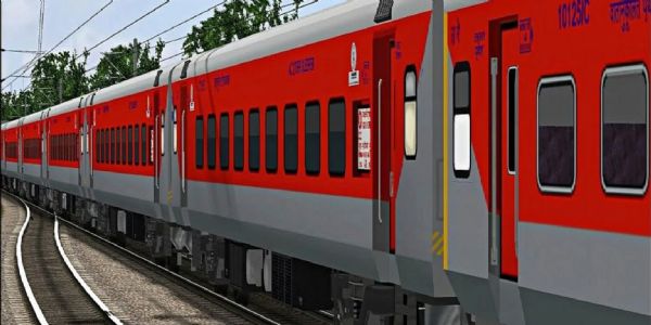 रेलवे ने 26 दिसंबर से अपने यात्री किराए में मामूली बढ़ोतरी की