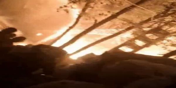 स्क्रैप फैक्ट्री में लगी आग,करोड़ों का सामान जलकर राख