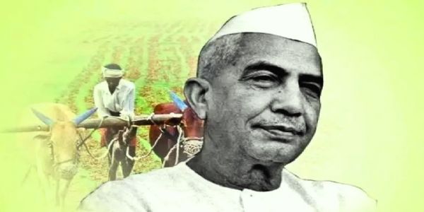 चौधरी चरण सिंह, अंतिम समय तक किसानों के लिए जिए। रेखांकन - इंटरनेट मीडिया