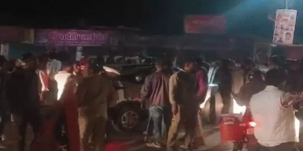 सीहोरः दो समुदायों के बीच विवाद के पथराव, भोपाल-इंदौर हाईवे पर गाड़ियों में तोड़फोड़