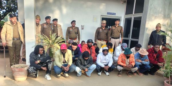 गुरुग्राम : फार्म हाउस पार्टी में पुलिस का छापा, 16 नाइजीरियन समेत 18 गिरफ्तार