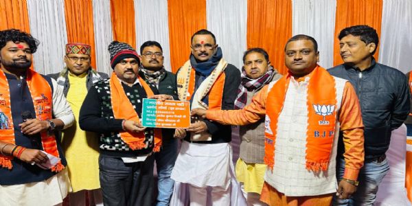 महापौर की पहल: भाजपा ​बूथ अध्यक्षों के द्वार पर अब चमकेगी नेम प्लेट