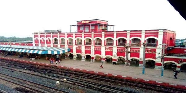 यात्रियों की शिकायत पर रेलवे का फैसला, स्टेशनों पर विज्ञापन जिंगल बंद