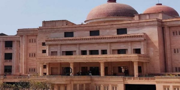 कोडीन कफ़ सिरप : विभोर राणा और विशाल सिंह को हाईकोर्ट की लखनऊ बेंच से मिली अंतरिम सशर्त जमानत