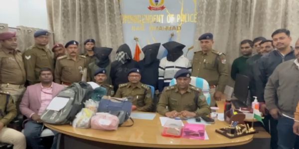 बिहार-झारखंड में चलने वाली ट्रेनों का आतंक बने लुटेरे गैंग का पर्दाफाश, चार धराए