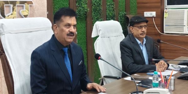 जौनपुर में ठंड बढ़ी, प्रशासन ने 24 दिसंबर तक इंटरमीडिएट तक के स्कूल किए बंद