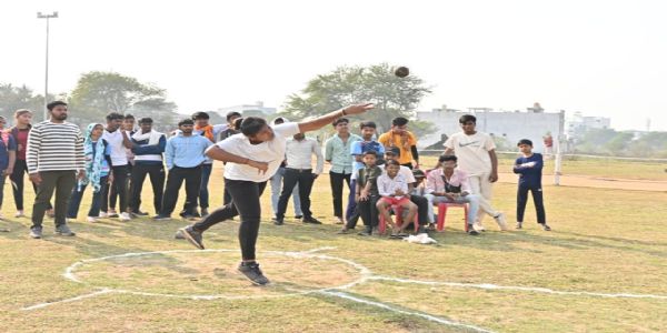 धमतरी :सांसद खेल महोत्सव में 465 खिलाड़ियों ने दिखाई खेल प्रतिभा