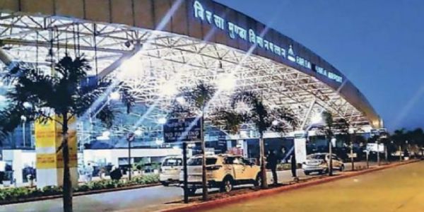 फाइल फोटो एयरपोर्ट