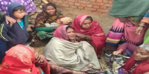 उत्तर प्रदेश के रायबरेली में बड़ा हादसा— मिट्टी का टीला धंसने से चार मजदूर दबे, दो की मौत