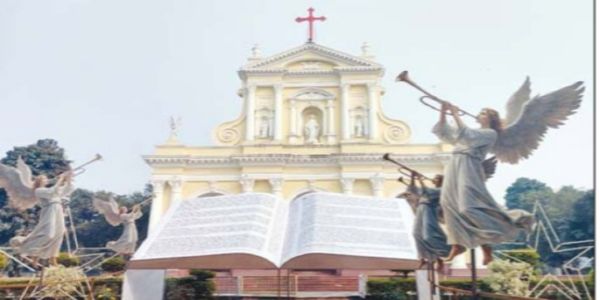 आगरा -प्रार्थना, कैरोल सिंगिंग और सतरंगी रोशनी के साथ आज रात जन्मेगें प्रभु यीशु