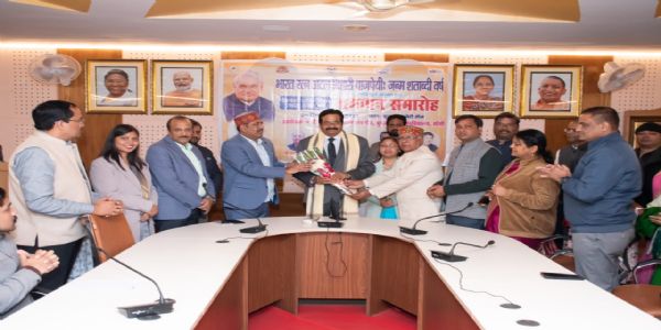 अटल जी की कविताओं में राष्ट्र और संवेदना का अद्भुत समन्वय: कुलपति