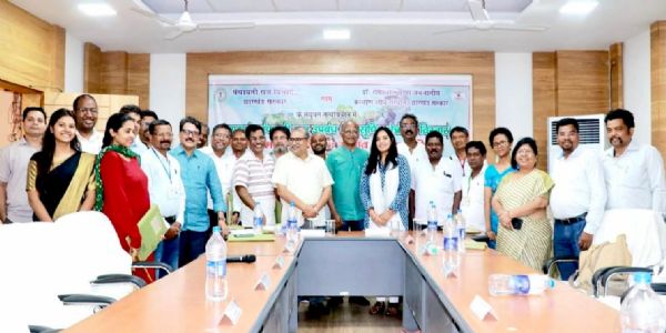 झारखंड में पेसा नियमावली तैयार करने वाली टीम ने मुख्यमंत्री सोरेन को दी बधाई