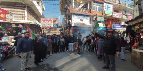 अंकिता भंडारी हत्याकांड के के दोषियों को सजा की मांग को लेकर प्रदर्शन