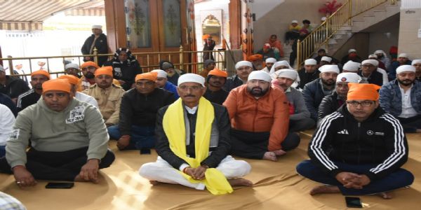 वीर बाल दिवस पर सभा की प्रभात फेरी में सेठ सहित कई भाजपा नेता हुए शामिल