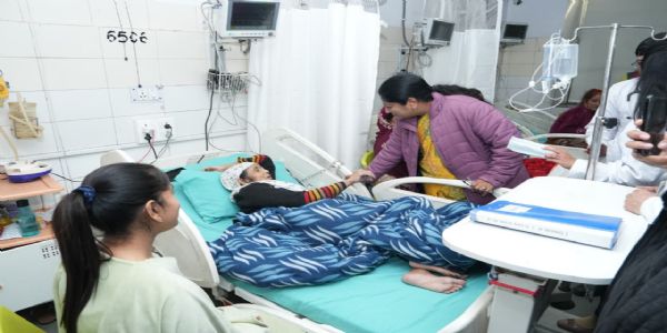 मुख्यमंत्री ने राजीव गांधी सुपर स्पेशियलिटी अस्पताल का किया निरीक्षण