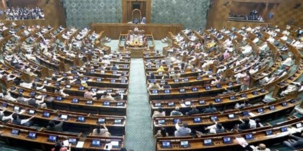 लोकसभा सदस्यों को मिली मनपसंद भाषा में बोलने की सुविधा, प्रधानमंत्री ने पहल को सराहा