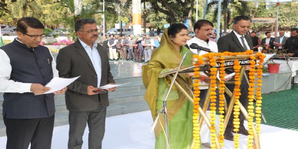 भोपाल : मंत्रालय में मनाया गया सुशासन दिवस, राज्य मंत्री गौर ने दिलायी शपथ