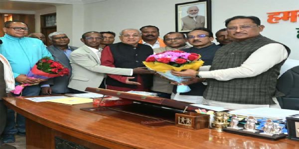 मुख्यमंत्री साय से हल्बा समाज के प्रतिनिधि मंडल ने सौजन्य मुलाकात की