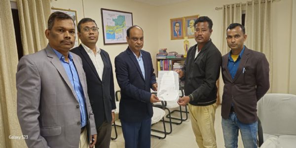 रेलवे ट्रैक पर हाथियों की सूचना देने पर घोग्रापार के कमल बोडो सम्मानित