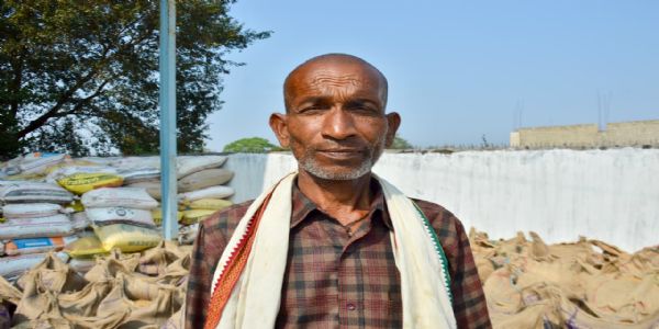 धरती ने ओढ़ी हरियाली, मन ने पाया भरोसा, सुव्यवस्थित धान विक्रय से मुस्कुराया किसान