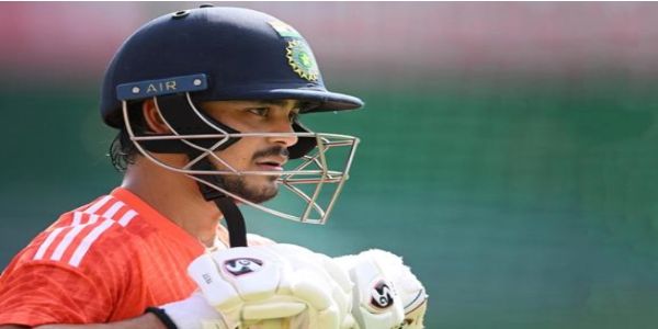 विकेटकीपर-बल्लेबाज़ ईशान किशन