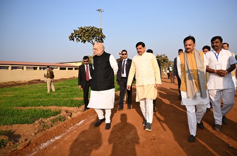 अमित शाह ने बसामन मामा गौअभयारण्य का किया भ्रमण