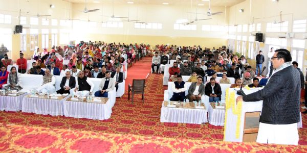 सुशासन दिवस पर फतेहाबाद में पूर्व प्रधानमंत्री को किया नमन