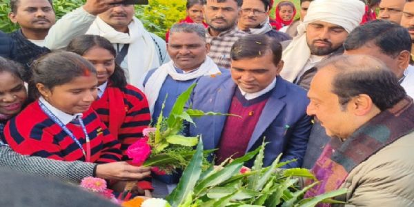 गुणवत्तापूर्ण शिक्षा ही सामाजिक बदलाव का सबसे बड़ा कारक : विवेक ठाकुर