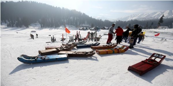 कश्मीर के अधिकांश हिस्सों में न्यूनतम तापमान हिमांक बिंदू से नीचे दर्ज, सोनमर्ग घाटी का सबसे ठंडा स्थान