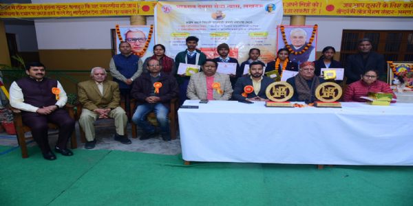 सकारात्मक सोच और सही दिशा में निरंतर कार्य करने की प्रवृत्ति ही सफलता की कुंजी है : अनुभव सिंह