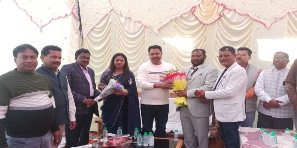 विधायक के आवास पर क्रिसमस मिलन समारोह का आयोजन