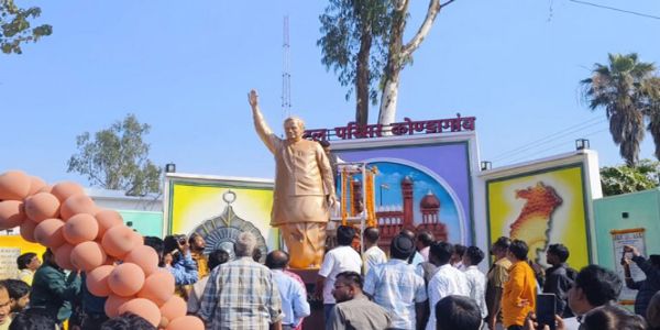 कोंडागांव में भारत रत्न, पूर्व प्रधानमंत्री स्व. अटल बिहारी बाजपेई की प्रतिमा का किया अनावरण