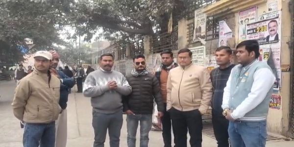 उत्तर प्रदेश के संभल में सीजेएम कोर्ट ने इंस्पेक्टर समेत 12 पुलिसकर्मियों के विरुद्ध दिए एफआईआर के आदेश