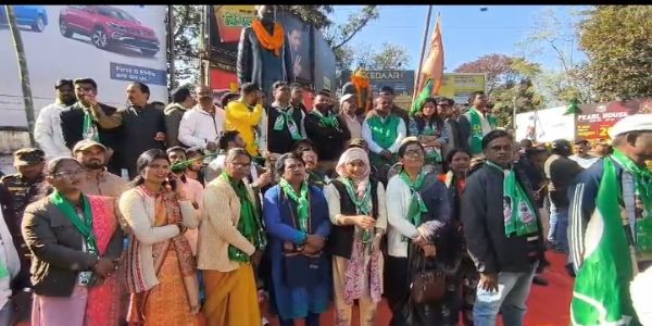 शहीद निर्मल महतो की जयंती पर झामुमो ने दी श्रद्धांजलि