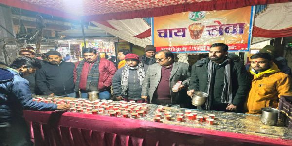 कड़ाके की ठंड में निर्धनों व असहाय का सहारा बनी 